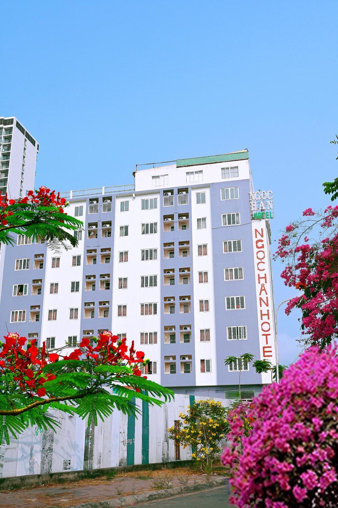 Ngoc Han Hotel By The Moment Вунгтау Экстерьер фото